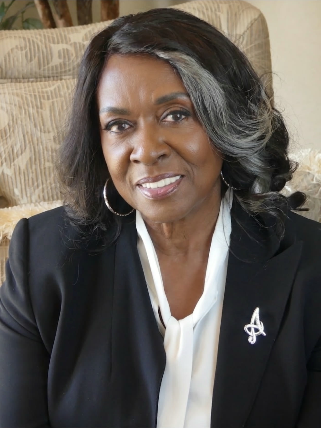Aloma Wright smiling
